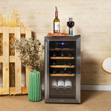 Carica l'immagine nel visualizzatore di Gallery, Bolero Grandsommelier 1550 Inox Compressor-02