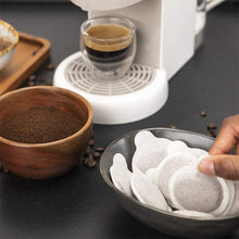 Carica l'immagine nel visualizzatore di Gallery, Caffettiera Express Cumbia Capricciosa White