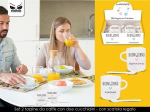 Scatola 2 Tazze + Cucchiaio Super Mamma/Super Papa'