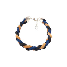 Carica l&#39;immagine nel visualizzatore di Gallery, Manu Cork Bracciale Treccia in sughero naturale Sardo, braccialetto intrecciato vegano, braccialetti unisex uomo e donna fatto a mano in Italia.
